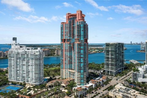 Кондоминиум с 3 спальнями в Майами-Бич, Флорида № 2021099