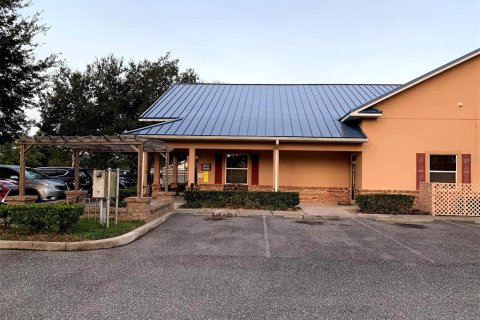 Commercial property in Mount Dora, Florida 665.09 sq.m. № 1817308 - photo 3