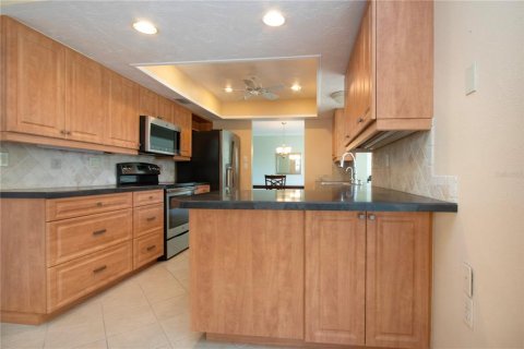 House in Bradenton, Florida 2 bedrooms, 161.65 sq.m. № 1510994 - photo 27