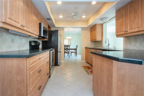 House in Bradenton, Florida 2 bedrooms, 161.65 sq.m. № 1510994 - photo 29