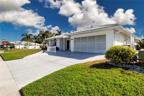 House in Bradenton, Florida 2 bedrooms, 161.65 sq.m. № 1510994 - photo 4