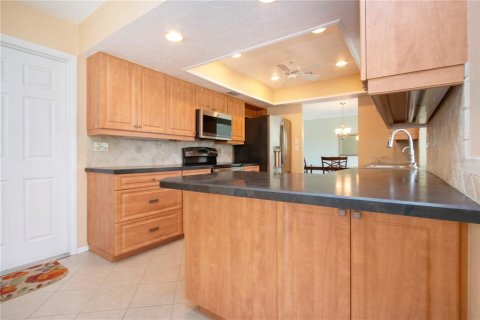 House in Bradenton, Florida 2 bedrooms, 161.65 sq.m. № 1510994 - photo 26