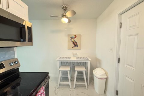 Appartement à louer à Madeira Beach, Floride: 1 chambre, 39.95 m2 № 2402993 - photo 6