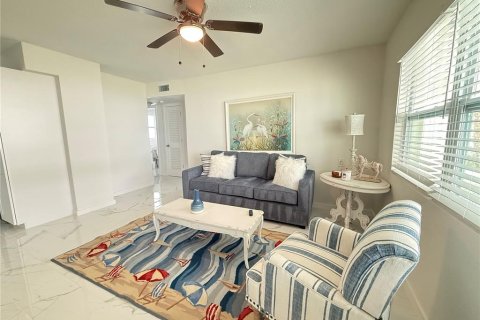 Appartement à louer à Madeira Beach, Floride: 1 chambre, 39.95 m2 № 2402993 - photo 3