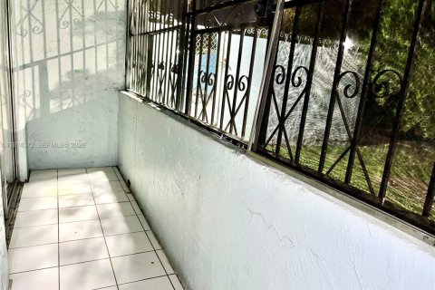 Apartment in Miami, Florida 1 bedroom, 56.39 sq.m. № 2040664 - photo 11