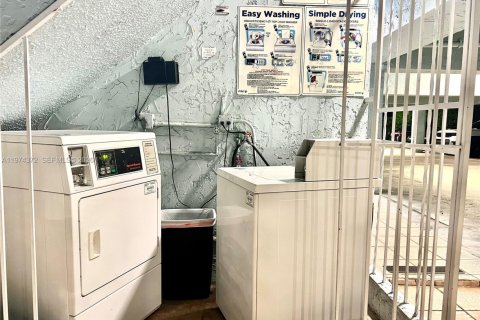 Apartment in Miami, Florida 1 bedroom, 56.39 sq.m. № 2040664 - photo 13