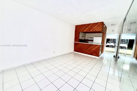 Apartment in Miami, Florida 1 bedroom, 56.39 sq.m. № 2040664