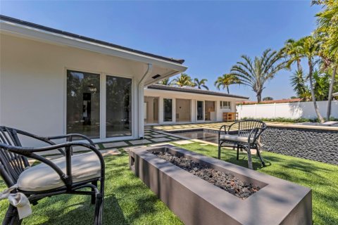 House in Fort Lauderdale, Florida 3 bedrooms, 180.6 sq.m. № 1134989 - photo 1