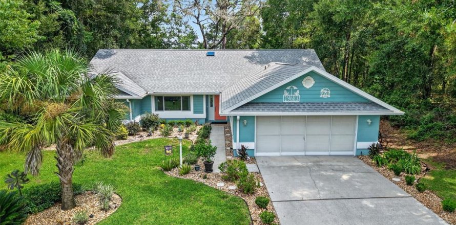 Villa ou maison à Dunnellon, Floride 3 chambres, 169.08 m2 № 2235378