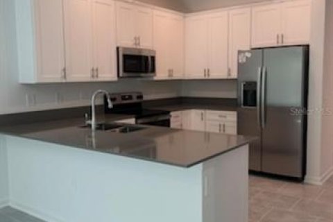 Adosado en alquiler en Kissimmee, Florida, 3 dormitorios, 166.57 m2 № 2103416 - foto 4