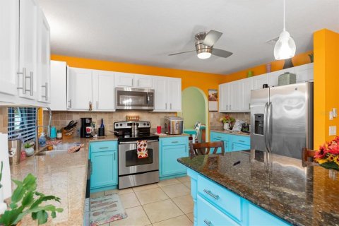 House in Port Charlotte, Florida 2 bedrooms, 124.21 sq.m. № 1447620 - photo 19