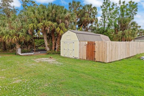 House in Port Charlotte, Florida 2 bedrooms, 124.21 sq.m. № 1447620 - photo 9