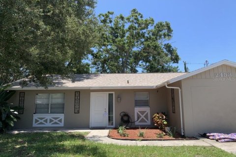 House in Clearwater, Florida 4 bedrooms, 124.95 sq.m. № 1831569 - photo 1