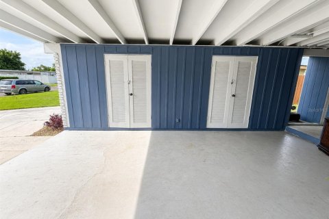 Villa ou maison à vendre à Bradenton, Floride: 4 chambres, 159.79 m2 № 2259392 - photo 3
