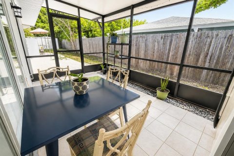 Villa ou maison à vendre à Bradenton, Floride: 4 chambres, 159.79 m2 № 2259392 - photo 25