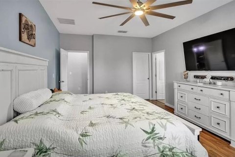 House in Lakeland, Florida 4 bedrooms, 272.67 sq.m. № 1515525 - photo 12