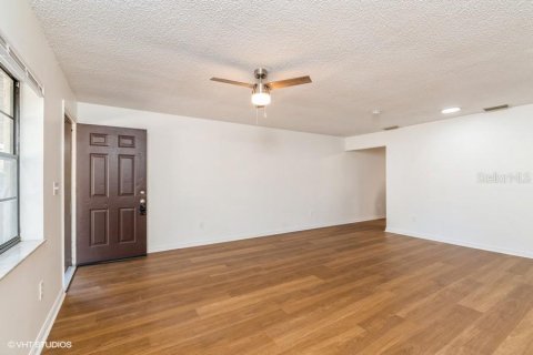 Appartement à louer à Gainesville, Floride: 2 chambres, 93.09 m2 № 2103538 - photo 16