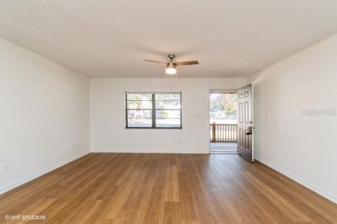 Appartement à louer à Gainesville, Floride: 2 chambres, 93.09 m2 № 2103538 - photo 8
