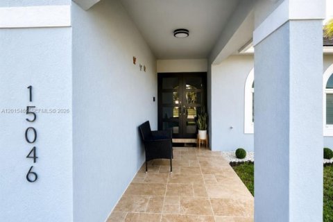 Villa ou maison à vendre à Miami, Floride: 3 chambres, 170.1 m2 № 2146060 - photo 2