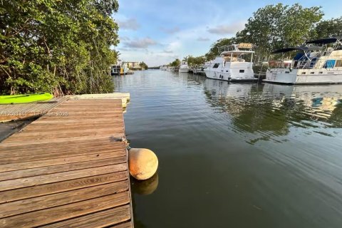 Casa en Key Largo, Florida 4 dormitorios, 150.5 m2 № 2344189