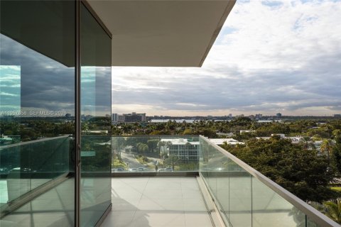 Купить кондоминиум в Бэл-Харбор, Флорида 3 спальни, 388.8м2, № 2025550 - фото 30