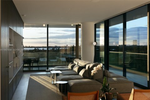 Купить кондоминиум в Бэл-Харбор, Флорида 3 спальни, 388.8м2, № 2025550 - фото 24