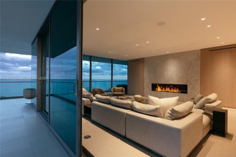 Купить кондоминиум в Бэл-Харбор, Флорида 3 спальни, 388.8м2, № 2025550 - фото 5