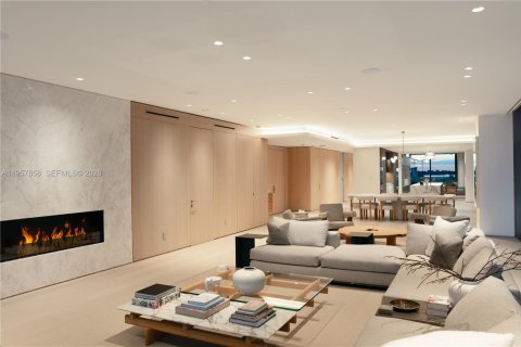 Купить кондоминиум в Бэл-Харбор, Флорида 3 спальни, 388.8м2, № 2025550 - фото 28