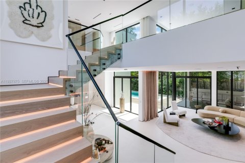 Villa ou maison à vendre à Miami, Floride: 7 chambres № 1987368 - photo 24