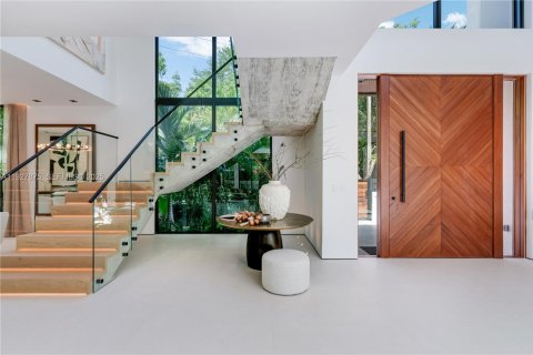 Villa ou maison à vendre à Miami, Floride: 7 chambres № 1987368 - photo 4