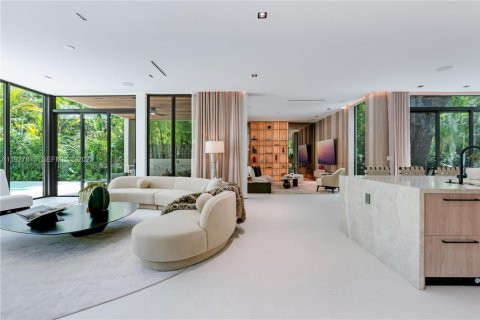 Villa ou maison à vendre à Miami, Floride: 7 chambres № 1987368 - photo 9