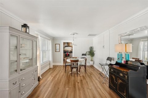 Propiedad comercial en venta en Sarasota, Florida, 153.47 m2 № 1746682 - foto 6