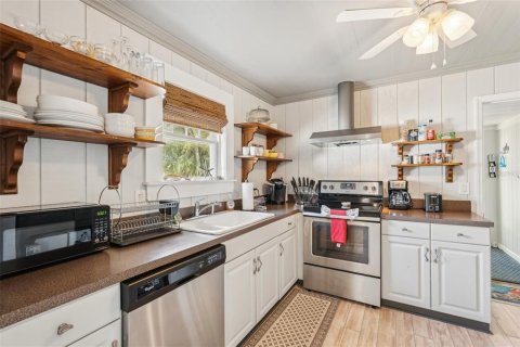 Propiedad comercial en venta en Sarasota, Florida, 153.47 m2 № 1746682 - foto 9