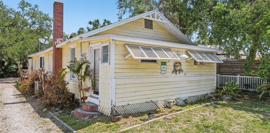 Propiedad comercial en Sarasota, Florida 153.47 m2 № 1746682