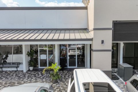 Immobilier commercial à vendre à Kendall, Floride № 2048719 - photo 27