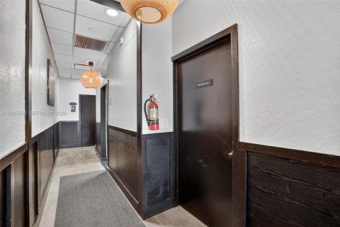 Immobilier commercial à vendre à Kendall, Floride № 2048719 - photo 17