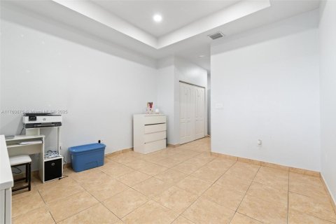 House in Homestead, Florida 3 bedrooms, 149.57 sq.m. № 1727090 - photo 26