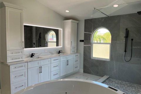 Casa en venta en Tierra Verde, Florida, 4 dormitorios, 343.74 m2 № 1813580 - foto 7