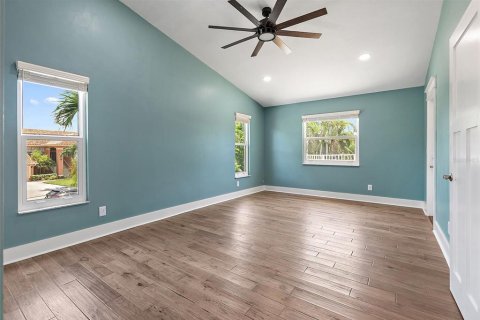 Casa en venta en Tierra Verde, Florida, 4 dormitorios, 343.74 m2 № 1813580 - foto 20