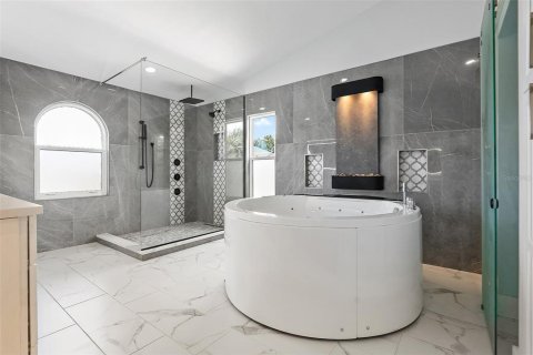 Casa en venta en Tierra Verde, Florida, 4 dormitorios, 343.74 m2 № 1813580 - foto 15