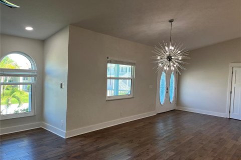Casa en venta en Tierra Verde, Florida, 4 dormitorios, 343.74 m2 № 1813580 - foto 2