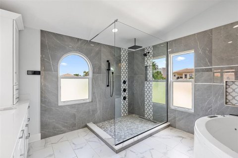 Casa en venta en Tierra Verde, Florida, 4 dormitorios, 343.74 m2 № 1813580 - foto 17