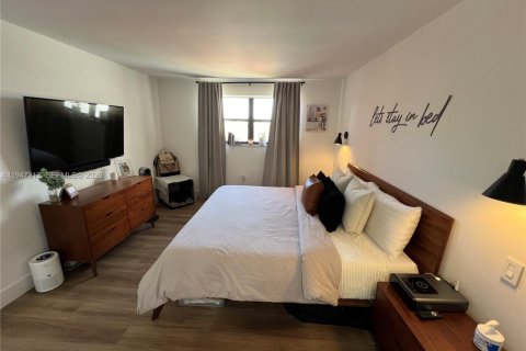 Copropriété à vendre à Miami, Floride: 2 chambres, 91.6 m2 № 2003518 - photo 8