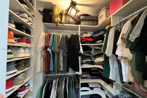 Copropriété à vendre à Miami, Floride: 2 chambres, 91.6 m2 № 2003518 - photo 12