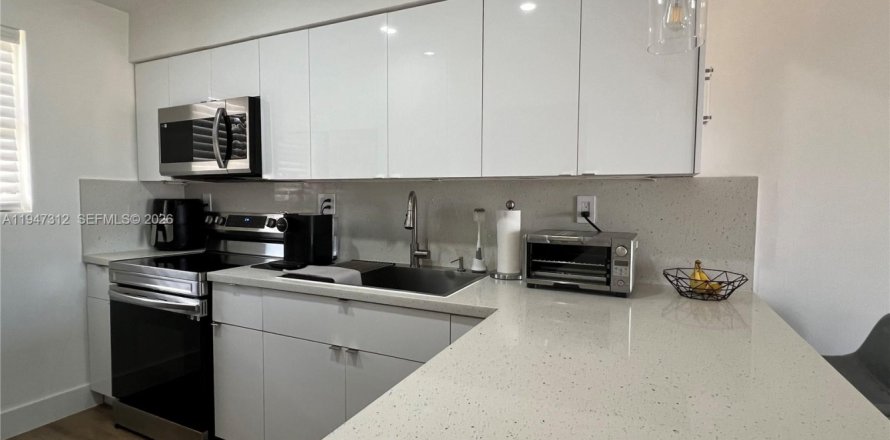 Condo à Miami, Floride, 2 chambres  № 2003518