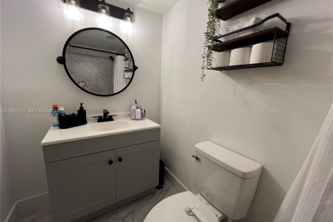 Copropriété à vendre à Miami, Floride: 2 chambres, 91.6 m2 № 2003518 - photo 19