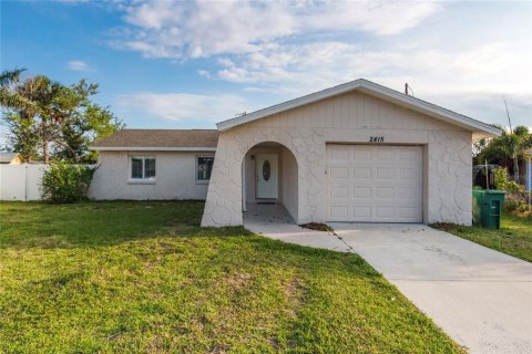 House in Palmetto, Florida 3 bedrooms, 102.94 sq.m. № 2099841