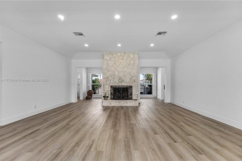 Casa en venta en Boca Raton, Florida, 3 dormitorios, 307.69 m2 № 1706474 - foto 6
