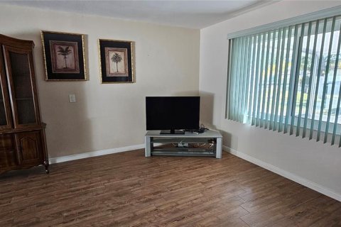 Villa ou maison à vendre à Bradenton, Floride: 3 chambres, 151.9 m2 № 2142319 - photo 7