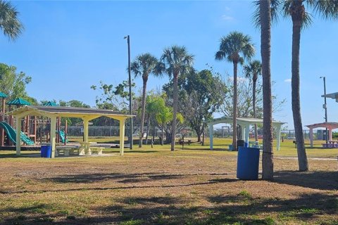 Villa ou maison à vendre à Bradenton, Floride: 3 chambres, 151.9 m2 № 2142319 - photo 28